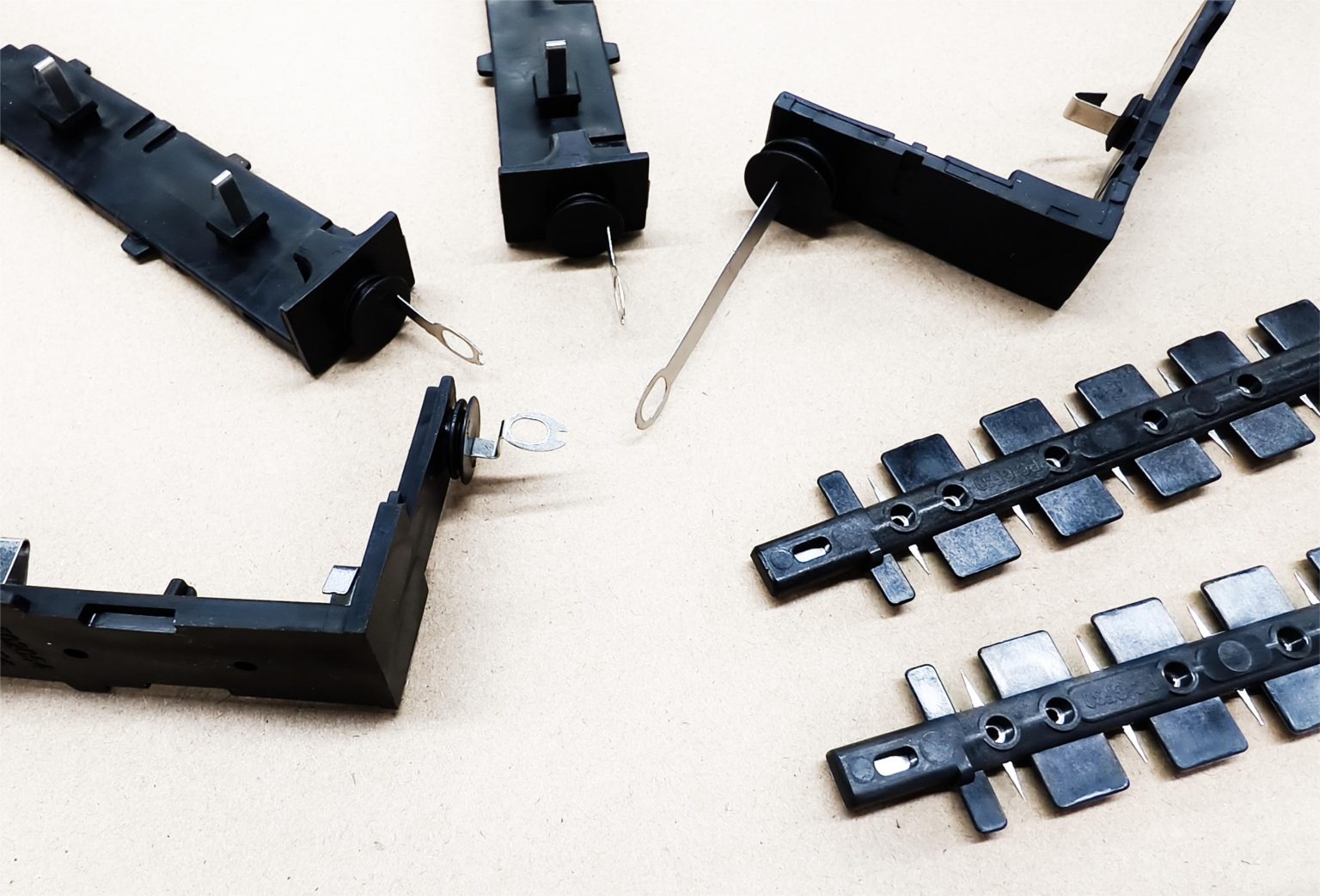 Plastic injection molding service
