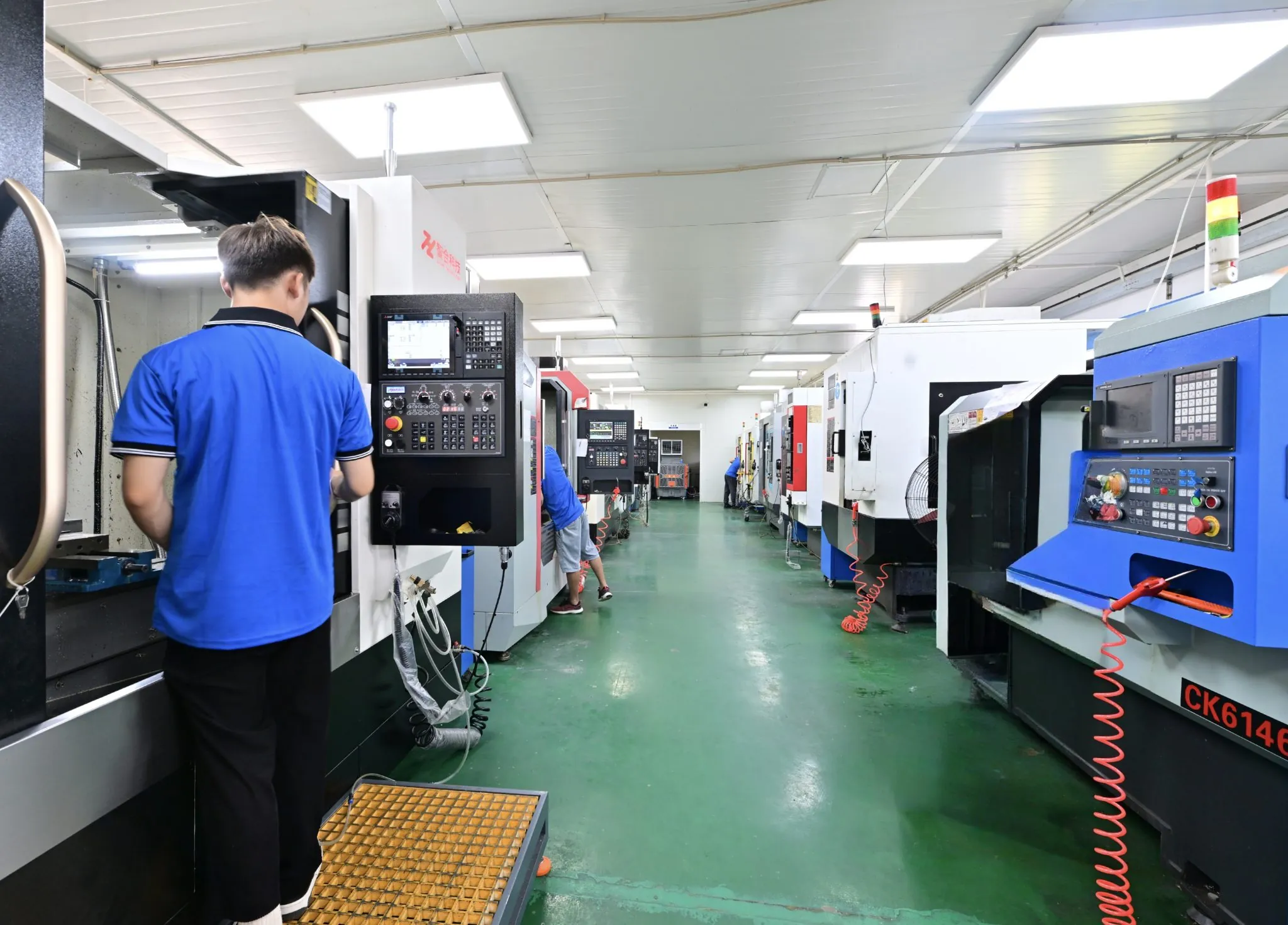 3-Axis vs. 4-Axis vs. 5-Axis CNC Machining